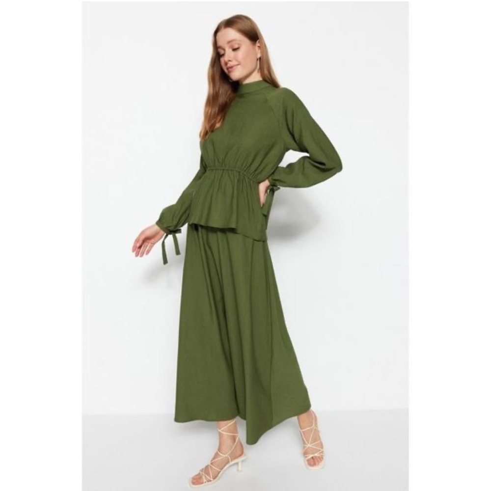 Top and skirt matching set